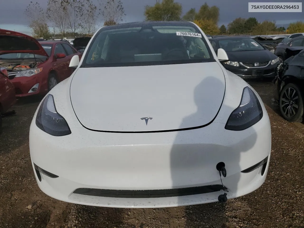 7SAYGDEE0RA296453 2024 Tesla Model Y