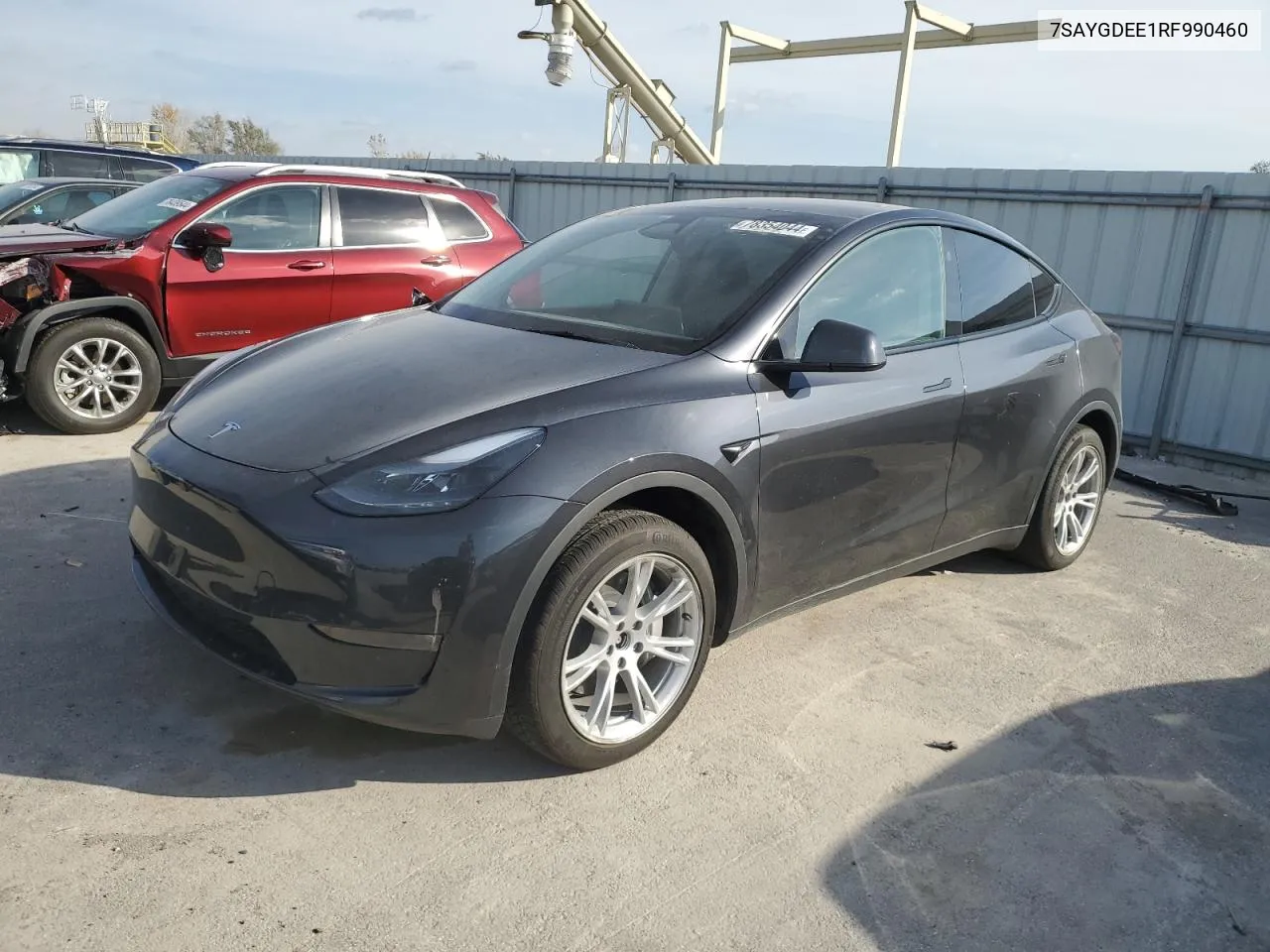 2024 Tesla Model Y VIN: 7SAYGDEE1RF990460 Lot: 78354044