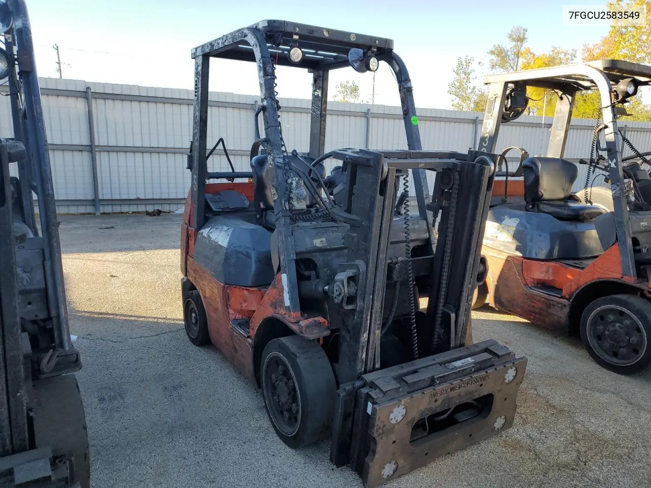 2004 Toyota Forklift VIN: 7FGCU2583549 Lot: 74163064