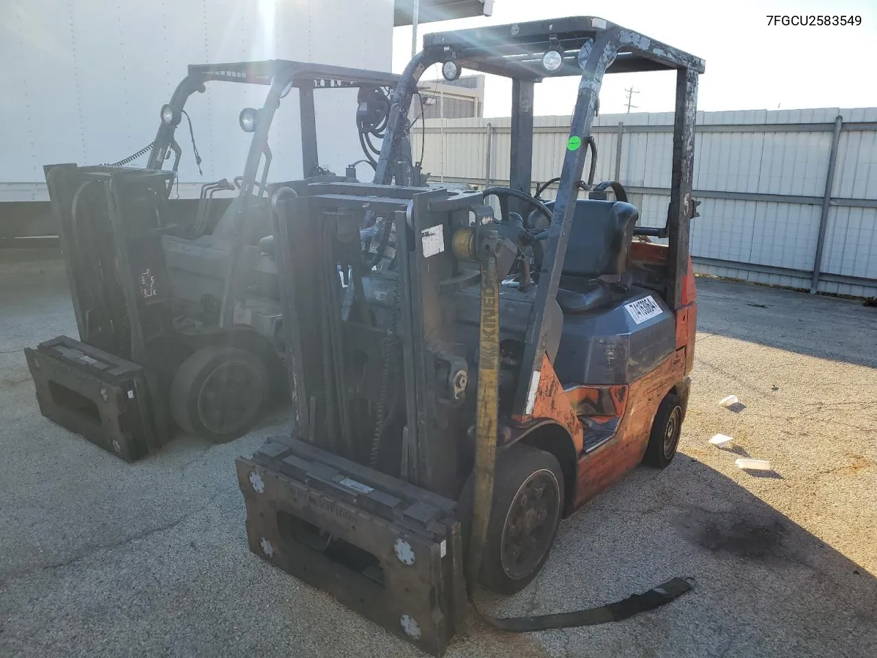 2004 Toyota Forklift VIN: 7FGCU2583549 Lot: 74163064