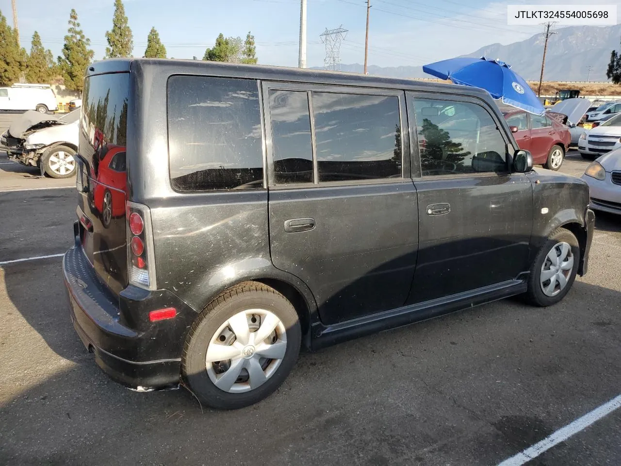 JTLKT324554005698 2005 Toyota Scion Xb