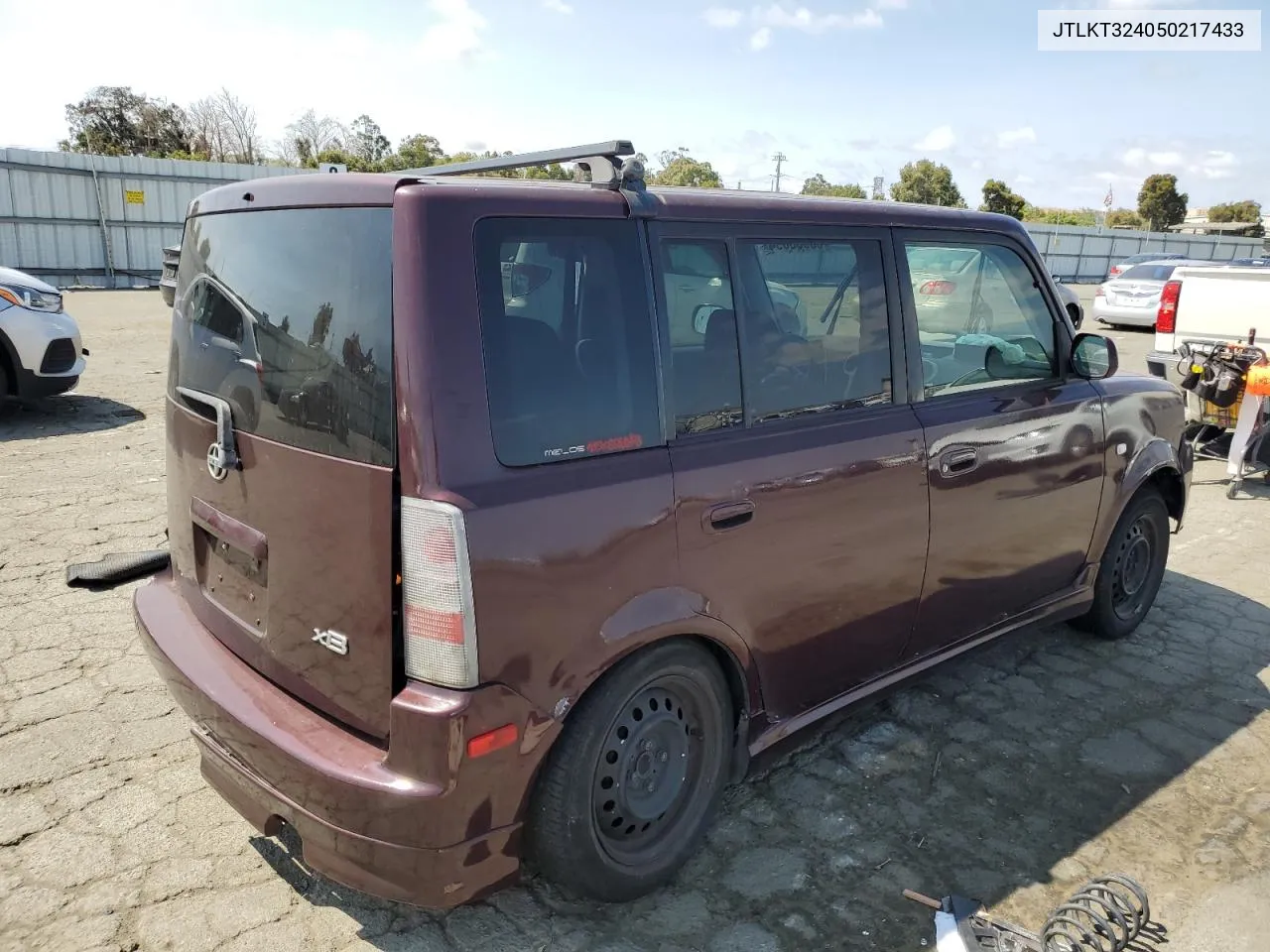 2005 Toyota Scion Xb VIN: JTLKT324050217433 Lot: 68053894