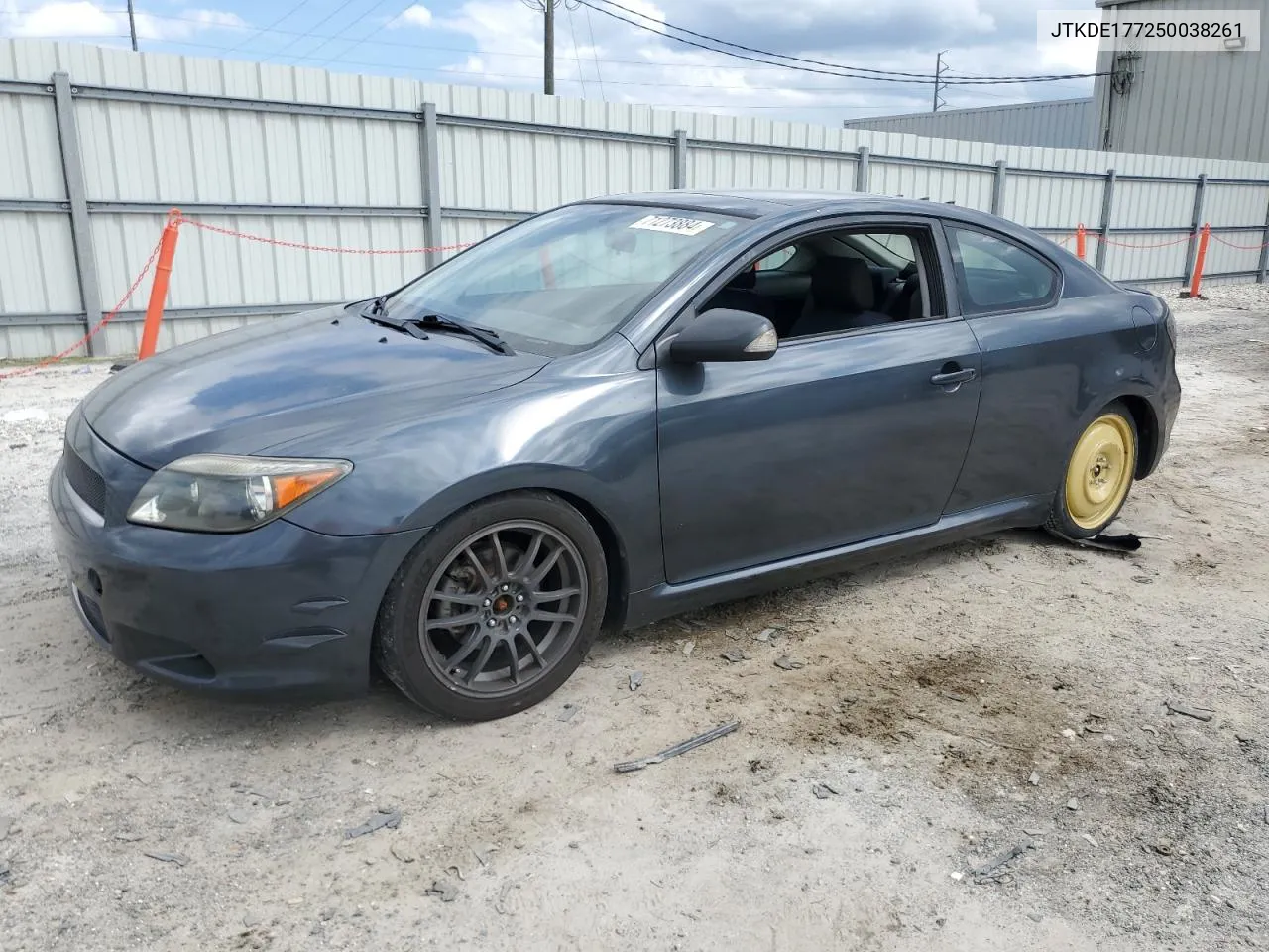 JTKDE177250038261 2005 Toyota Scion Tc