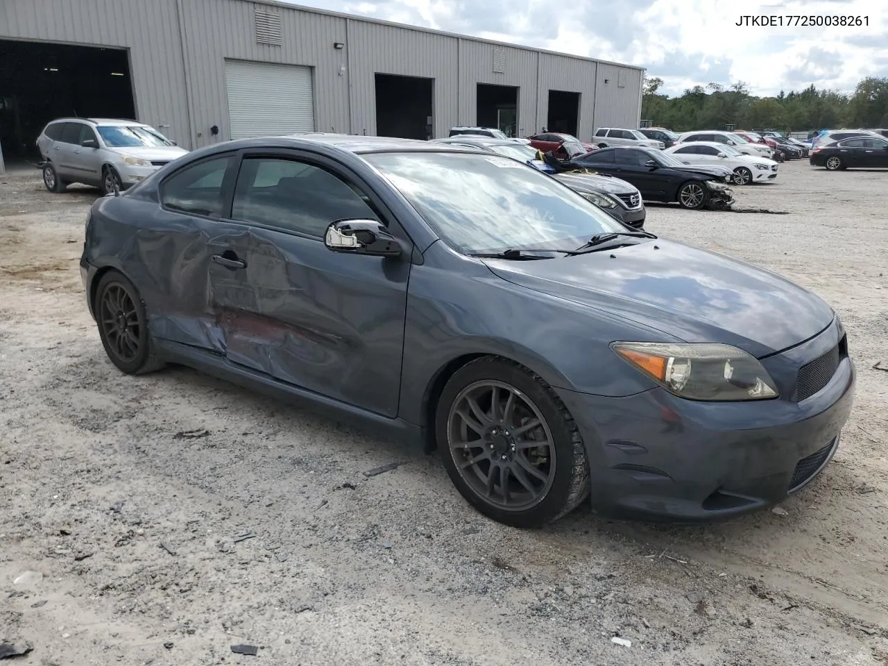 2005 Toyota Scion Tc VIN: JTKDE177250038261 Lot: 71273884