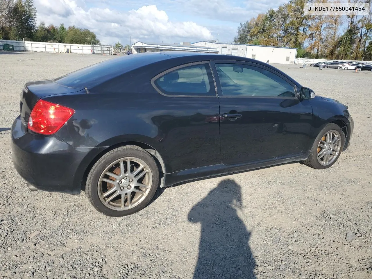 JTKDE177650041454 2005 Toyota Scion Tc