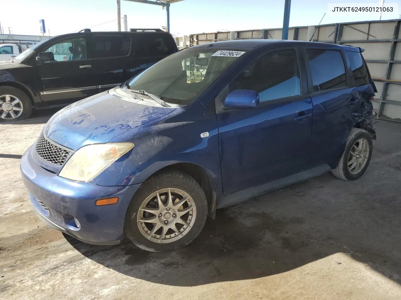 2005 Toyota Scion Xa VIN: JTKKT624950121063 Lot: 74429624