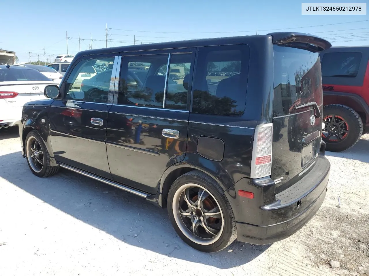 2005 Toyota Scion Xb VIN: JTLKT324650212978 Lot: 77669634