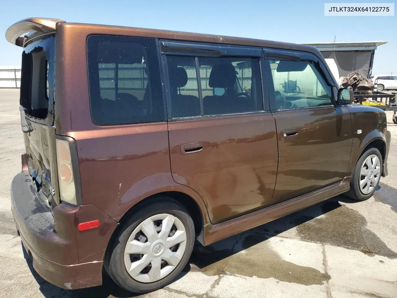 2006 Toyota Scion Xb VIN: JTLKT324X64122775 Lot: 61652764