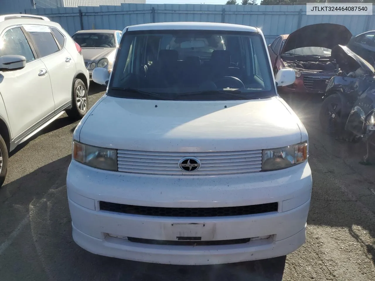 2006 Toyota Scion Xb VIN: JTLKT324464087540 Lot: 70933144