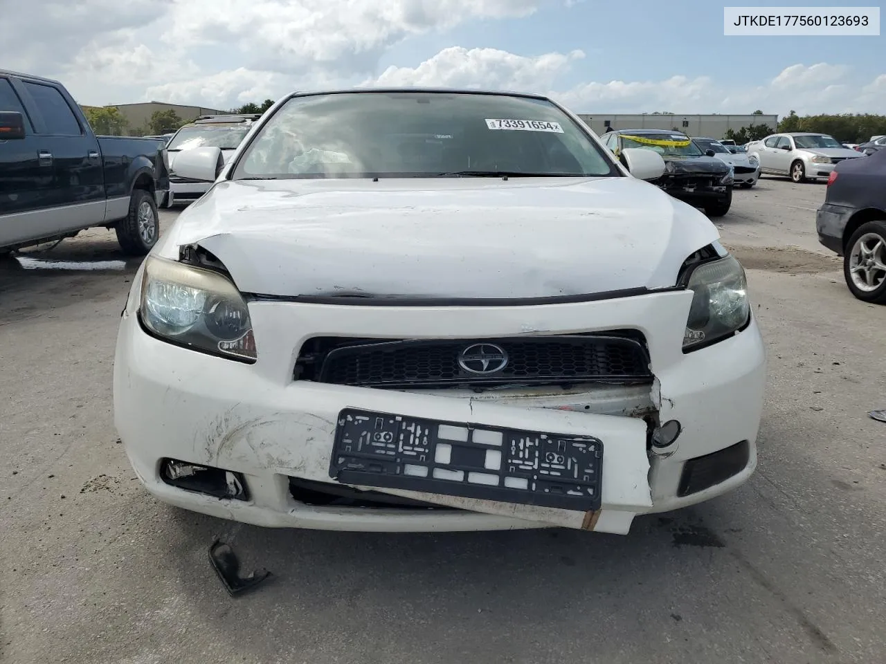 2006 Toyota Scion Tc VIN: JTKDE177560123693 Lot: 73391654