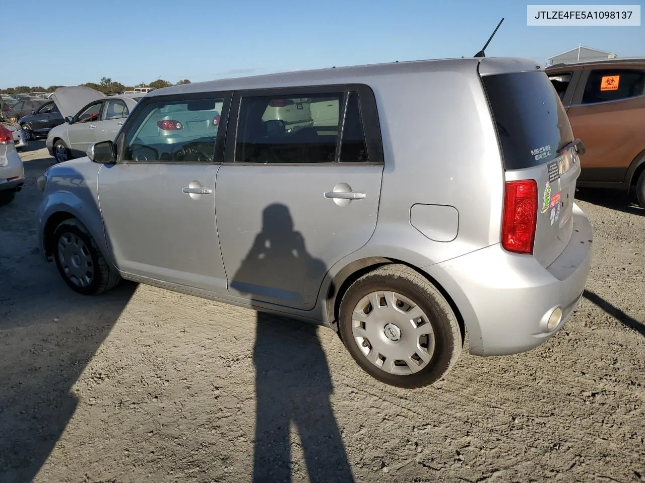 JTLZE4FE5A1098137 2010 Toyota Scion Xb