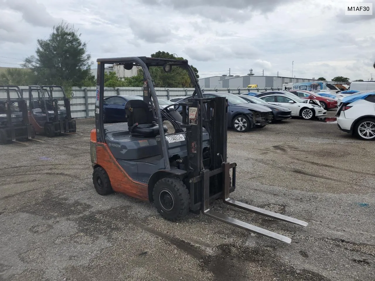 2015 Toyota Forklift VIN: M1AF30 Lot: 77689174