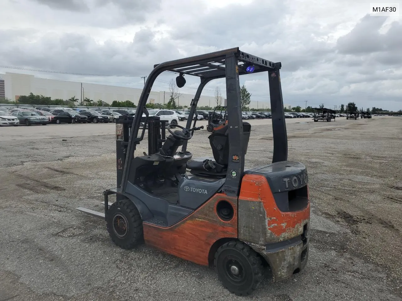 2015 Toyota Forklift VIN: M1AF30 Lot: 77689174