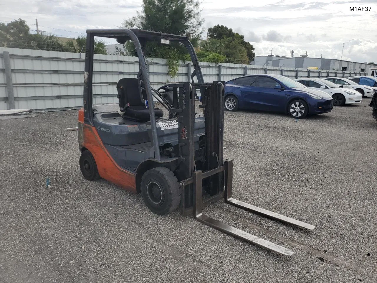 2015 Toyota Forklift VIN: M1AF37 Lot: 77690814