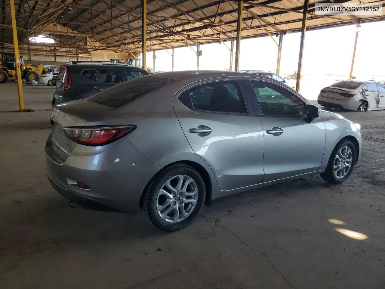 3MYDLBZV5GY112152 2016 Toyota Scion Ia