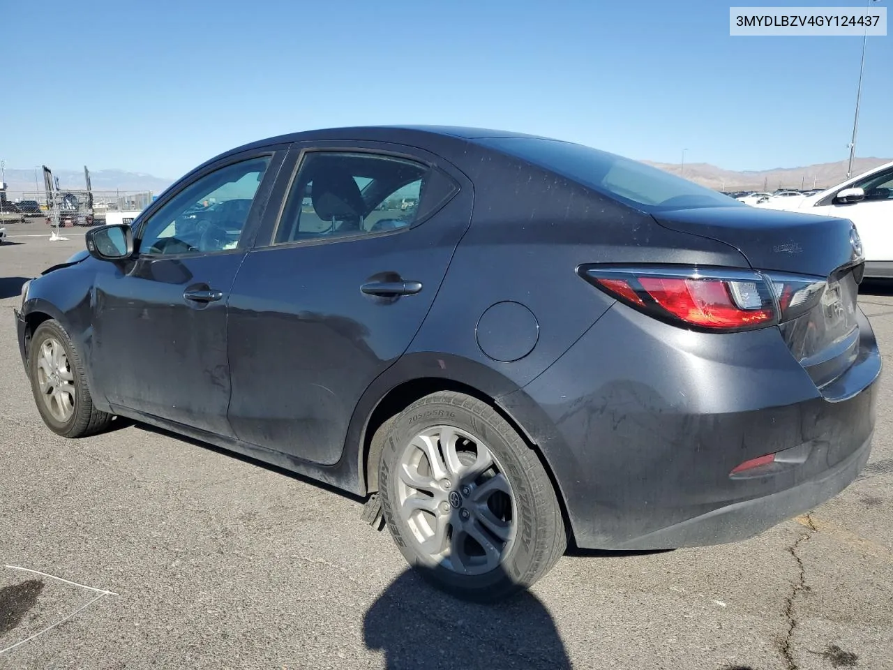 3MYDLBZV4GY124437 2016 Toyota Scion Ia