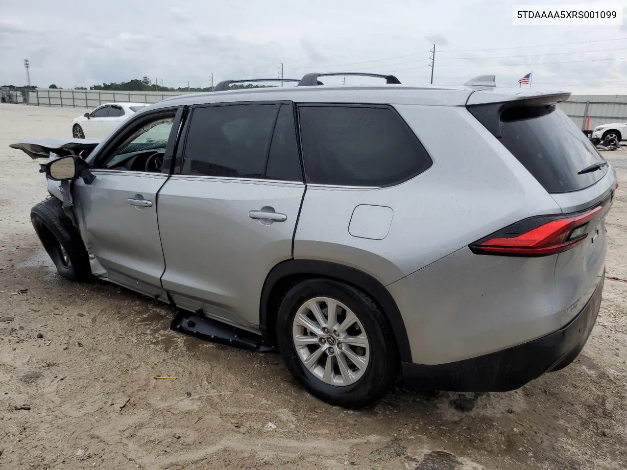 2024 Toyota Grand Highlander Xle VIN: 5TDAAAA5XRS001099 Lot: 72898134