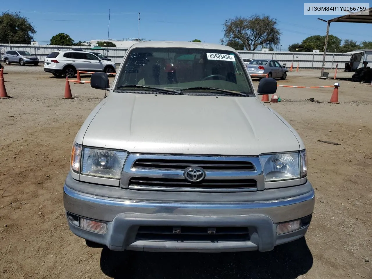 2000 Toyota 4Runner VIN: JT3GM84R1Y0066759 Lot: 68903484