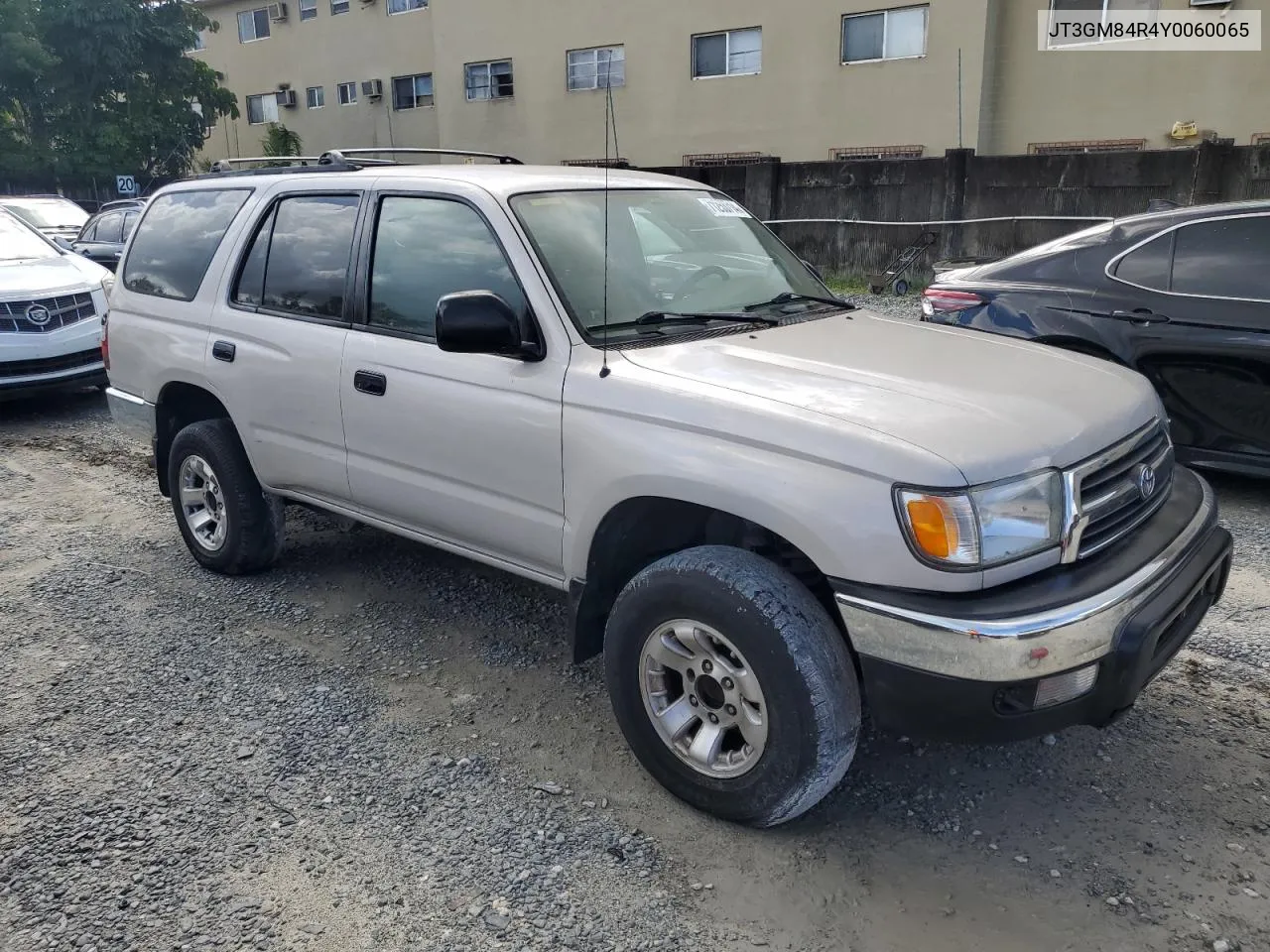 2000 Toyota 4Runner VIN: JT3GM84R4Y0060065 Lot: 71253714