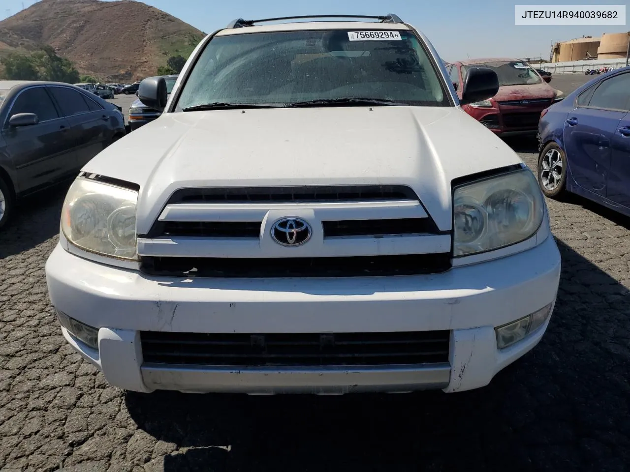 2004 Toyota 4Runner Sr5 VIN: JTEZU14R940039682 Lot: 75669294