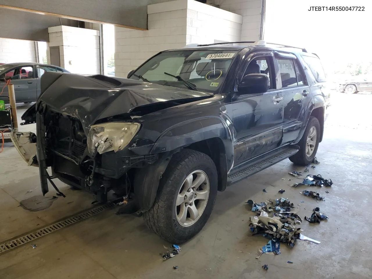 2005 Toyota 4Runner Sr5 VIN: JTEBT14R550047722 Lot: 57048644