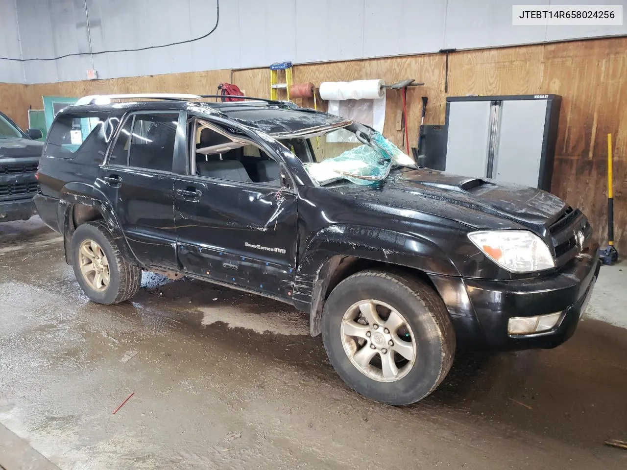 JTEBT14R658024256 2005 Toyota 4Runner Sr5