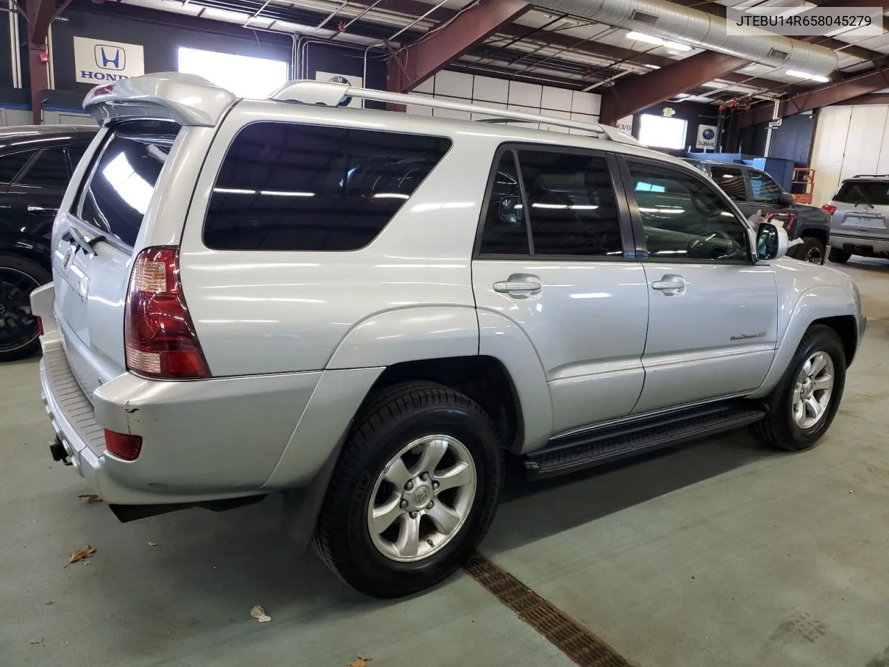 2005 Toyota 4Runner Sr5 VIN: JTEBU14R658045279 Lot: 79897344