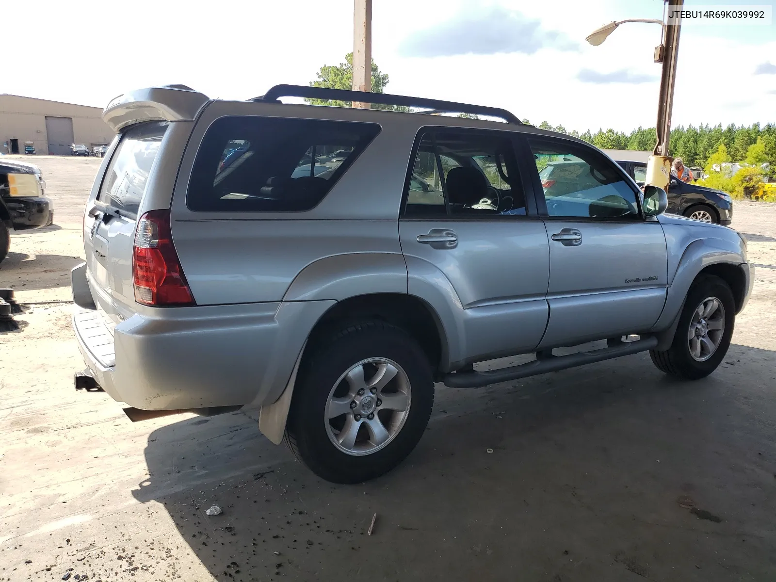 2009 Toyota 4Runner Sr5 VIN: JTEBU14R69K039992 Lot: 68582654