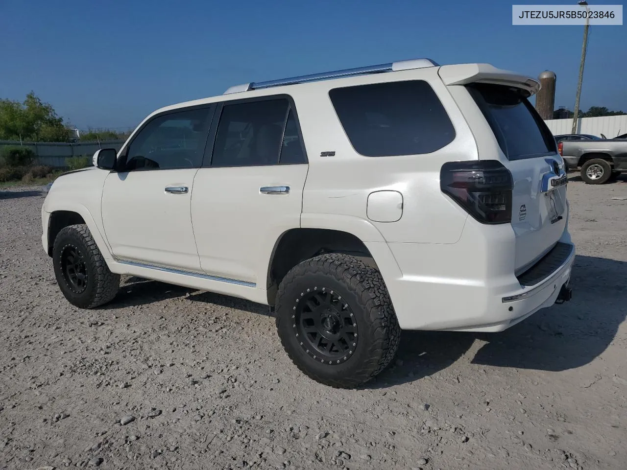 2011 Toyota 4Runner Sr5 VIN: JTEZU5JR5B5023846 Lot: 65591824