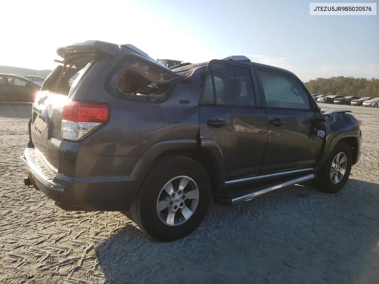 JTEZU5JR9B5020576 2011 Toyota 4Runner Sr5