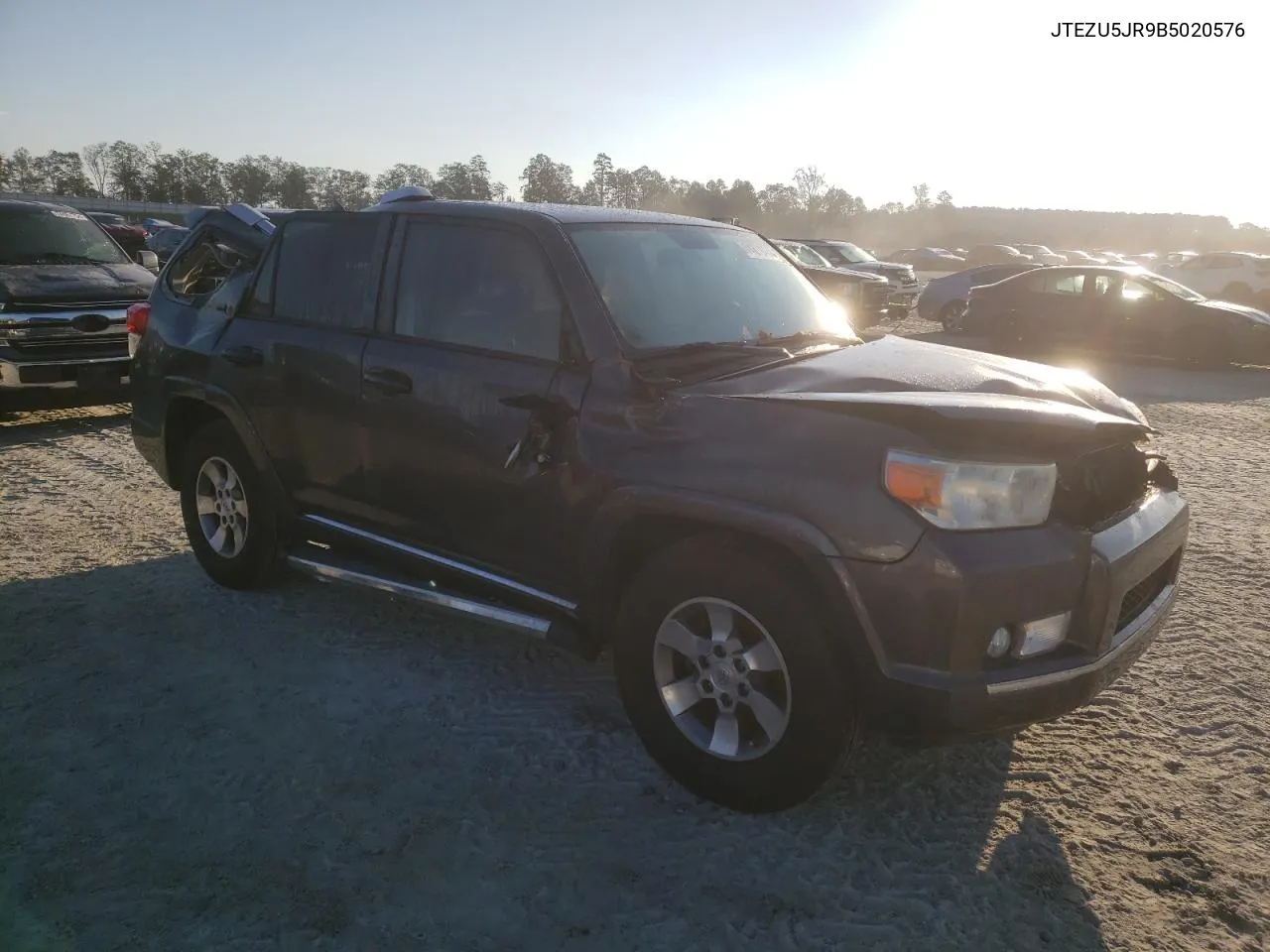 2011 Toyota 4Runner Sr5 VIN: JTEZU5JR9B5020576 Lot: 74879434