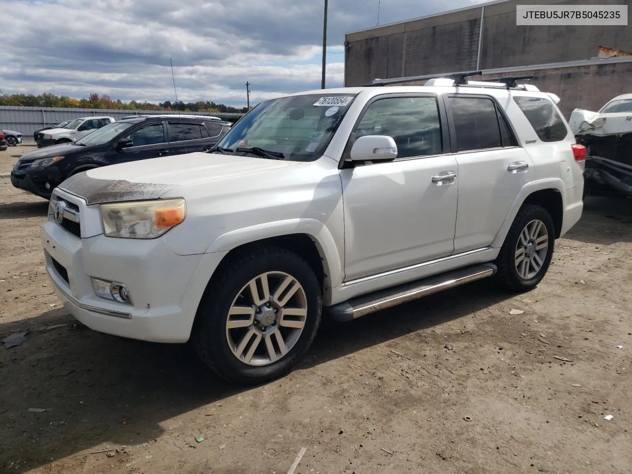 2011 Toyota 4Runner Sr5 VIN: JTEBU5JR7B5045235 Lot: 76120554