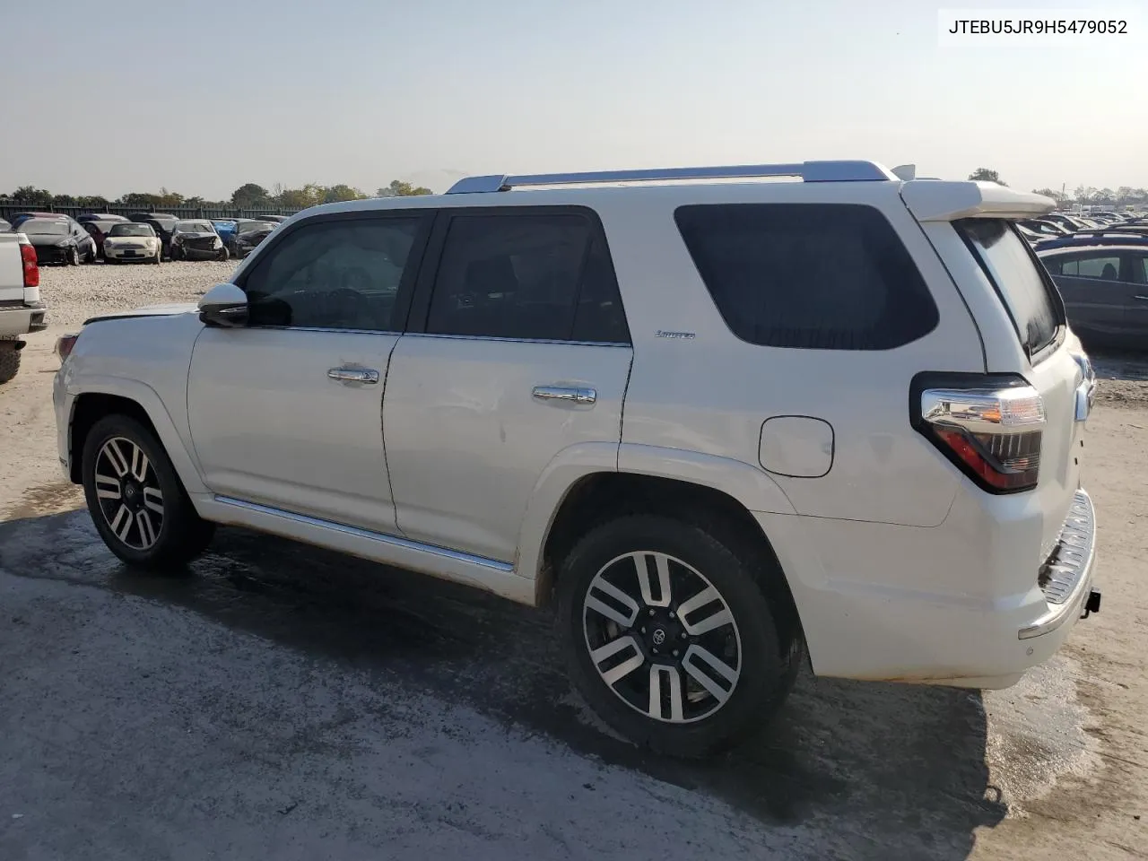 2017 Toyota 4Runner Sr5/Sr5 Premium VIN: JTEBU5JR9H5479052 Lot: 69242304