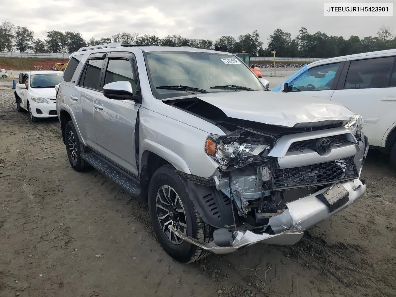 2017 Toyota 4Runner Sr5/Sr5 Premium VIN: JTEBU5JR1H5423901 Lot: 72135994