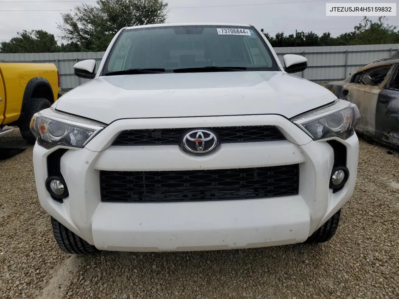 JTEZU5JR4H5159832 2017 Toyota 4Runner Sr5