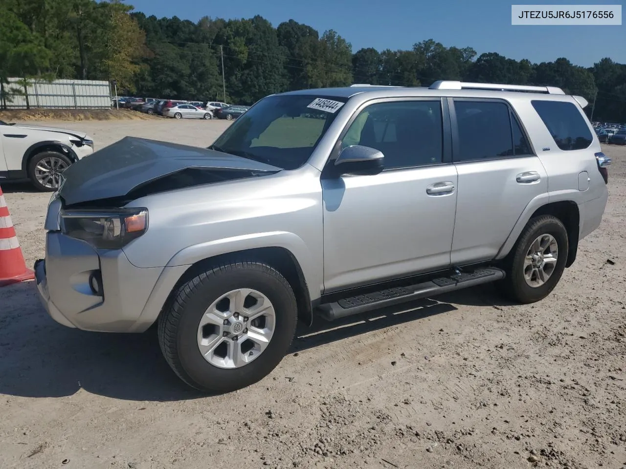 JTEZU5JR6J5176556 2018 Toyota 4Runner Sr5