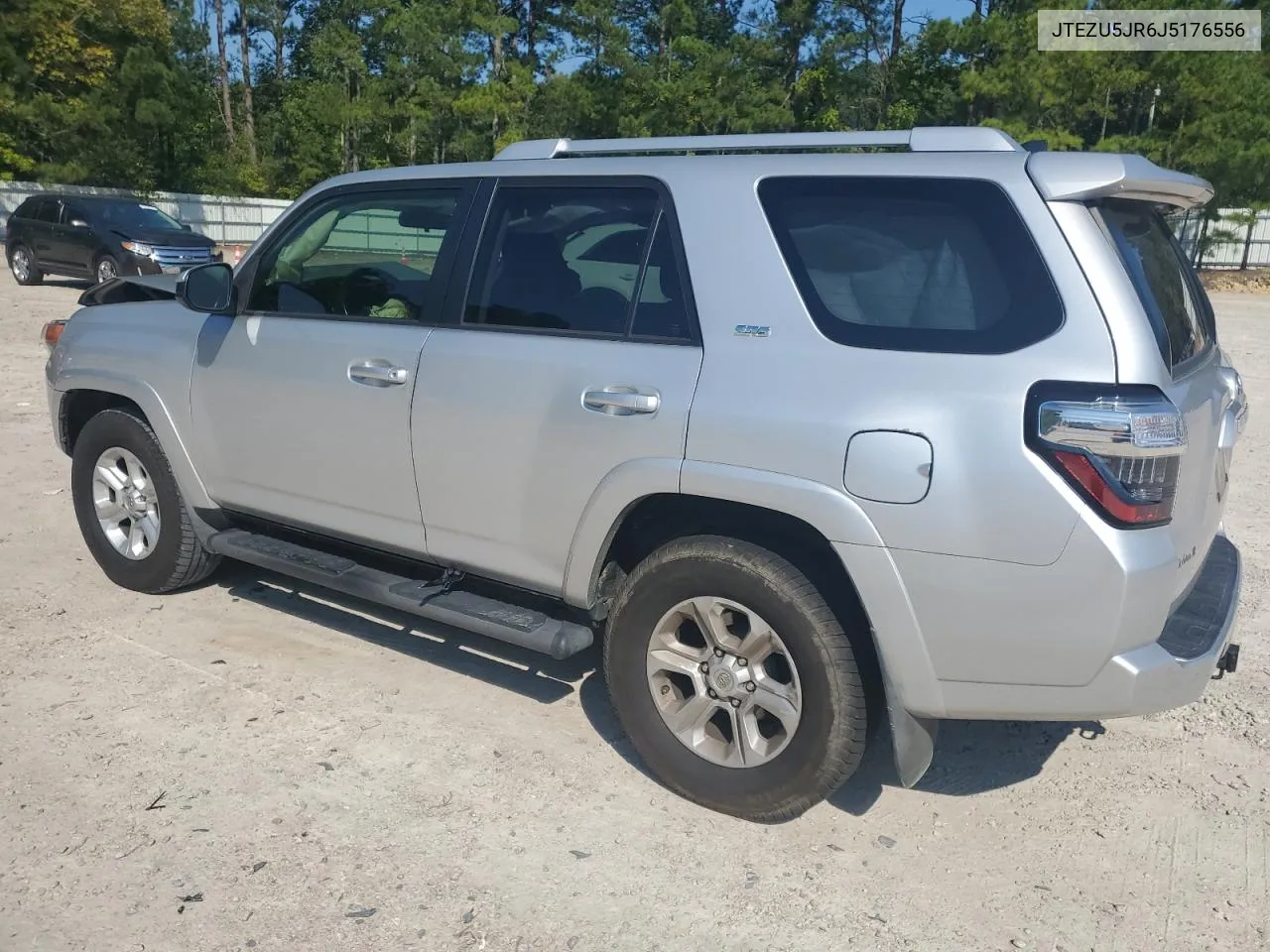 JTEZU5JR6J5176556 2018 Toyota 4Runner Sr5