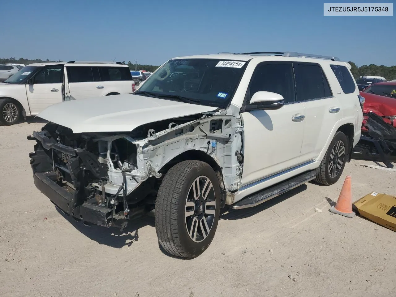 JTEZU5JR5J5175348 2018 Toyota 4Runner Sr5