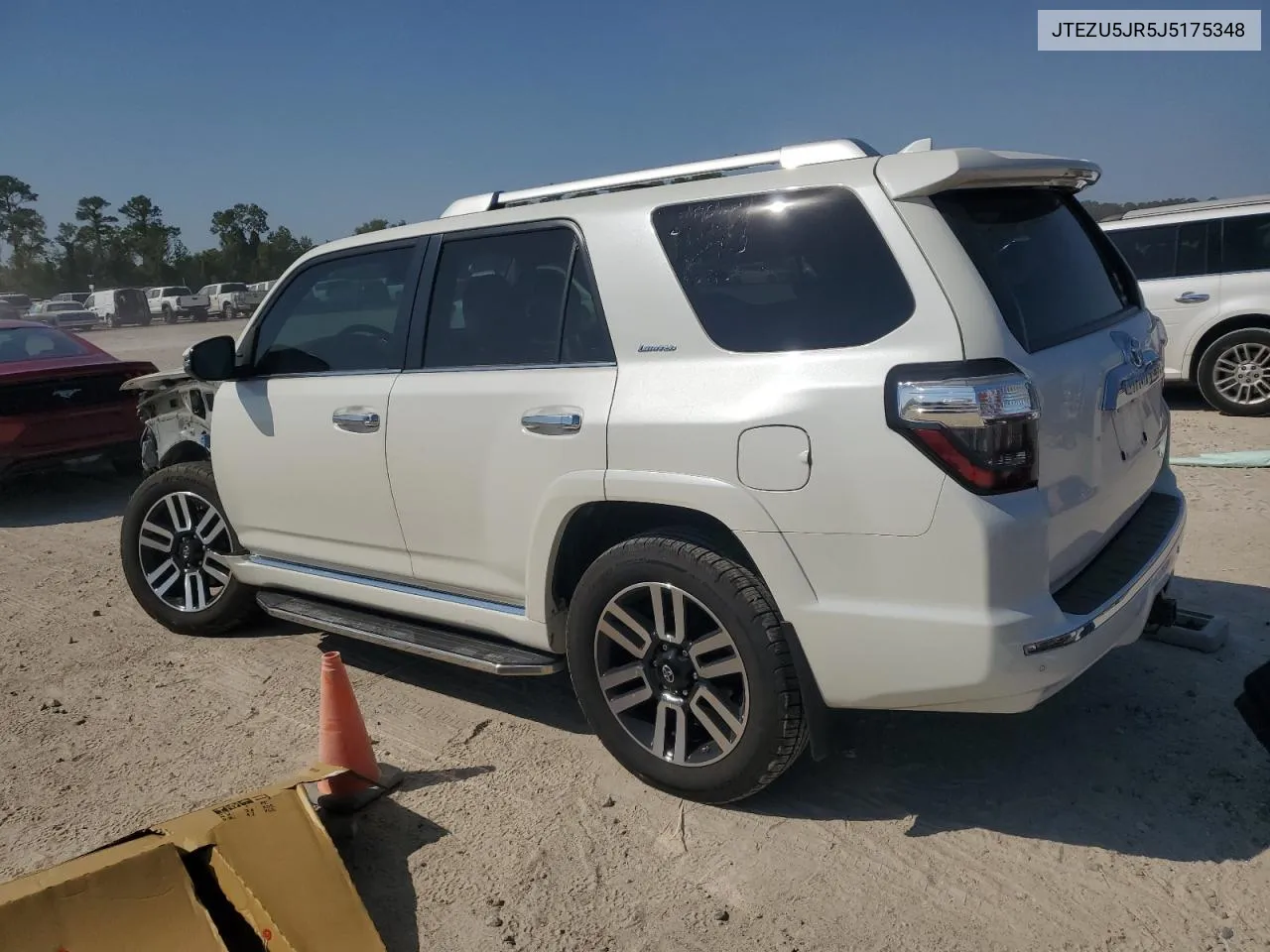 JTEZU5JR5J5175348 2018 Toyota 4Runner Sr5