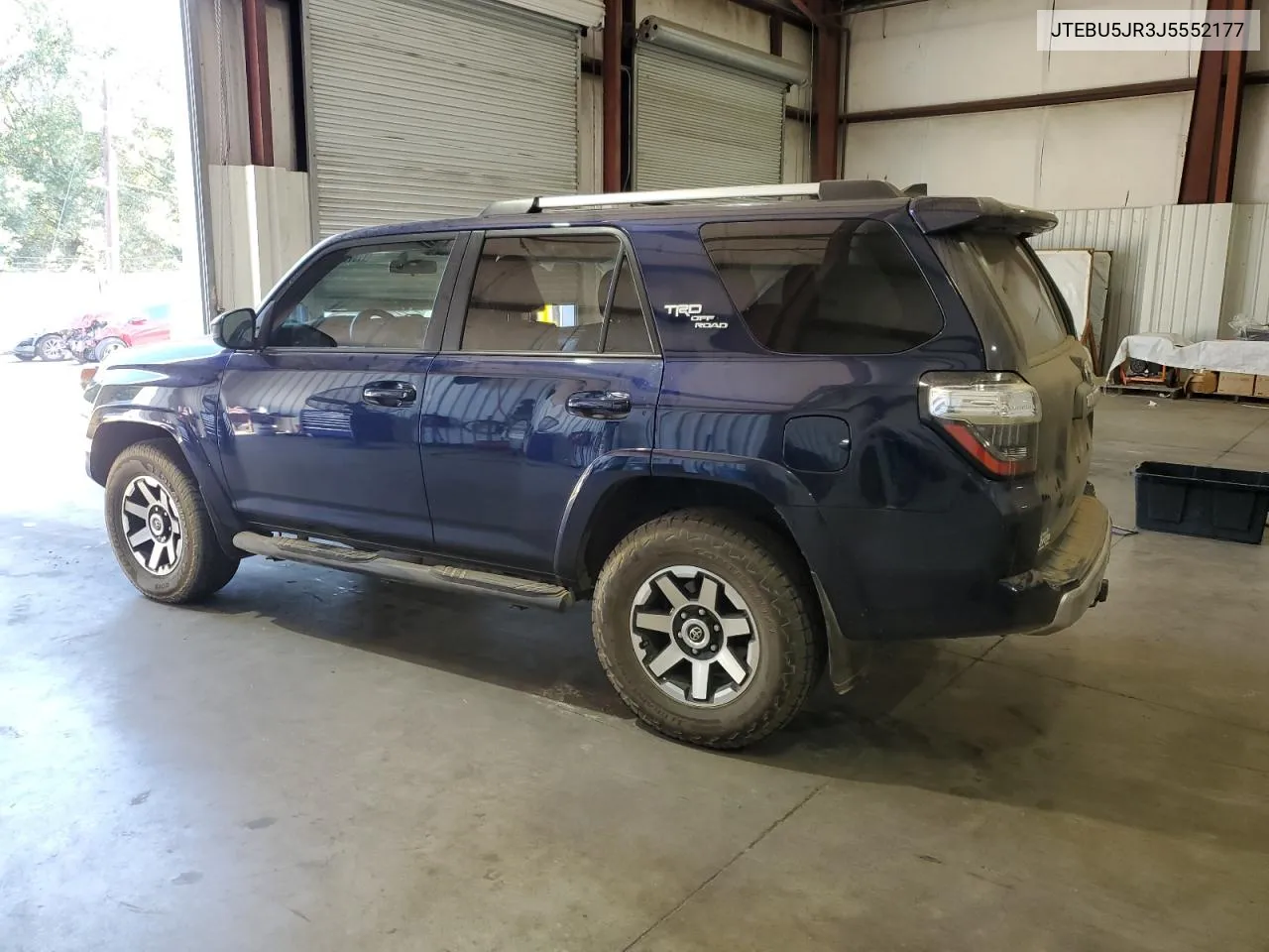 2018 Toyota 4Runner Sr5/Sr5 Premium VIN: JTEBU5JR3J5552177 Lot: 77915414