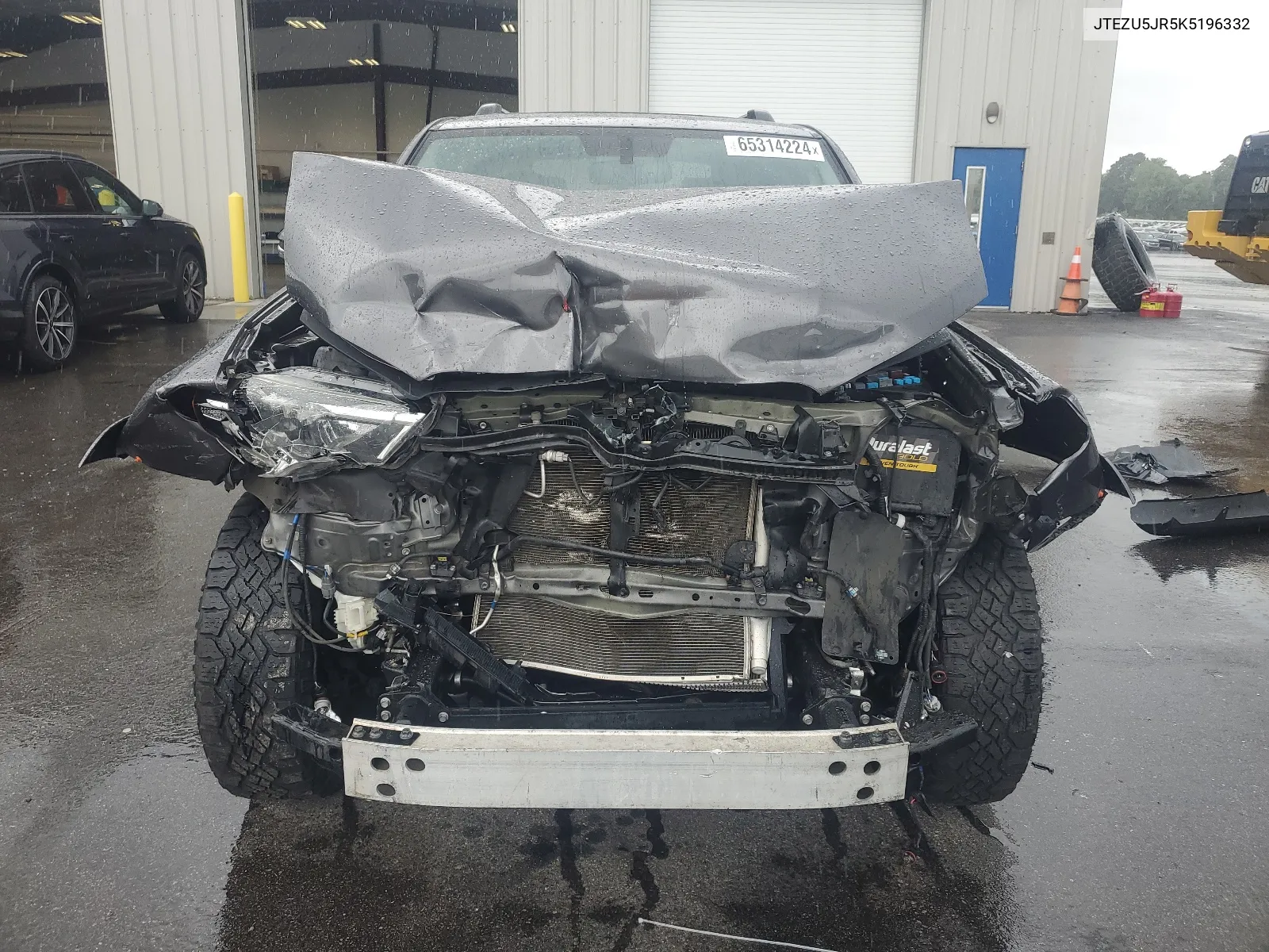 JTEZU5JR5K5196332 2019 Toyota 4Runner Sr5