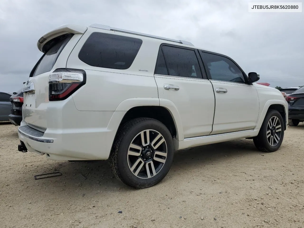 JTEBU5JR8K5620880 2019 Toyota 4Runner Sr5