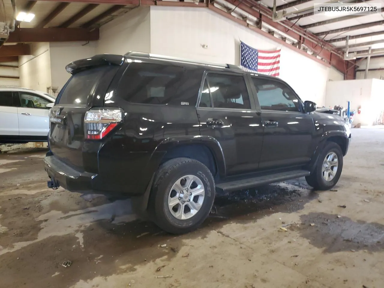 JTEBU5JR5K5697125 2019 Toyota 4Runner Sr5