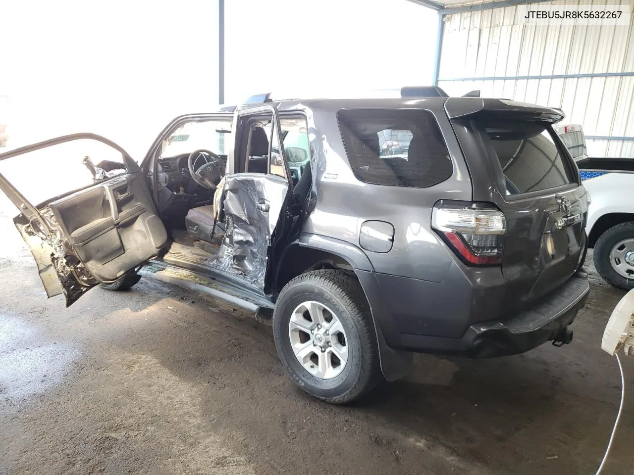 JTEBU5JR8K5632267 2019 Toyota 4Runner Sr5