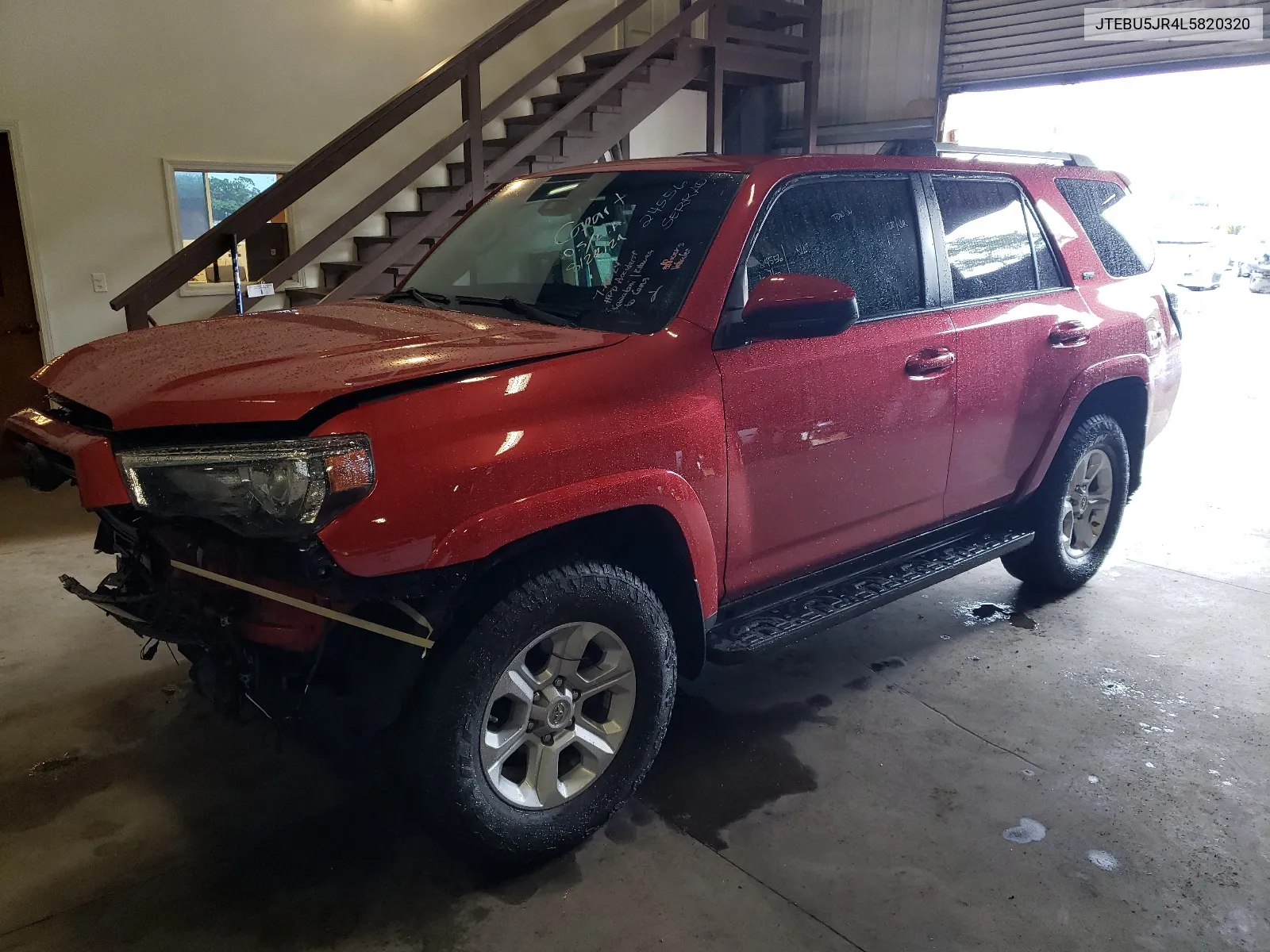 2020 Toyota 4Runner Sr5/Sr5 Premium VIN: JTEBU5JR4L5820320 Lot: 67929504