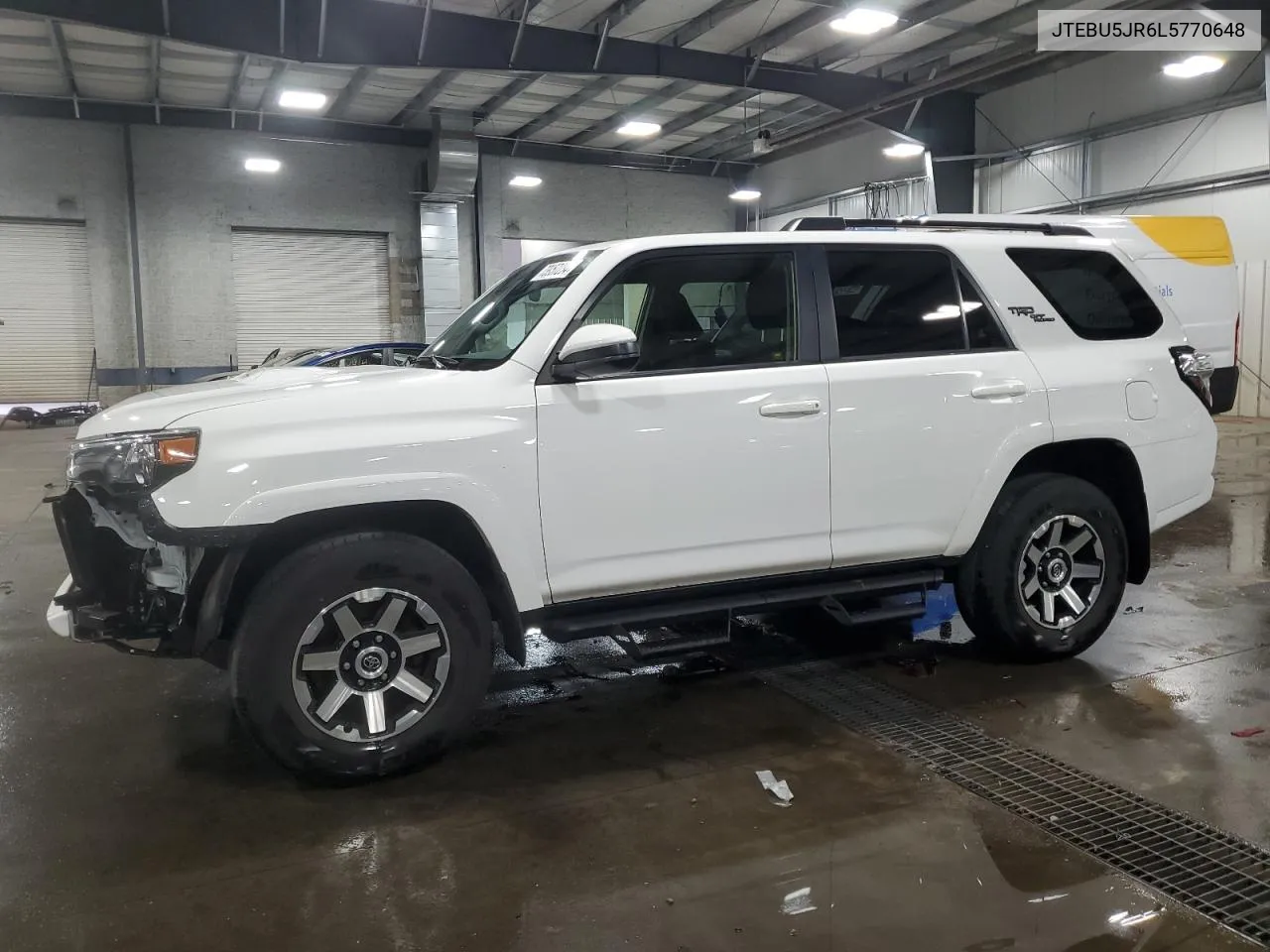 2020 Toyota 4Runner Sr5/Sr5 Premium VIN: JTEBU5JR6L5770648 Lot: 73957234