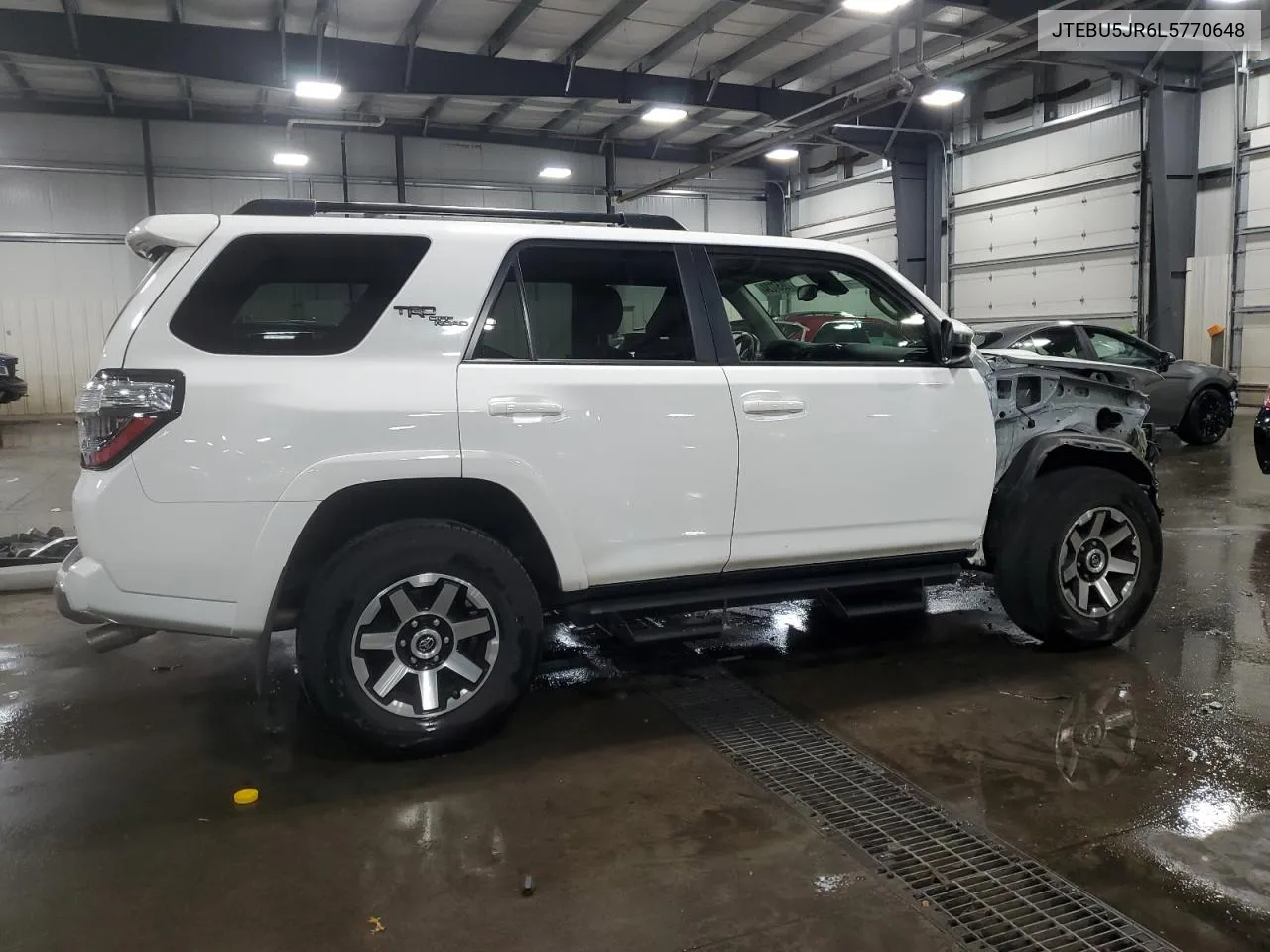 2020 Toyota 4Runner Sr5/Sr5 Premium VIN: JTEBU5JR6L5770648 Lot: 73957234