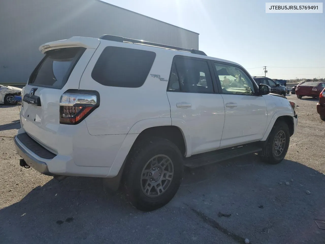 2020 Toyota 4Runner Sr5/Sr5 Premium VIN: JTEBU5JR5L5769491 Lot: 76678174