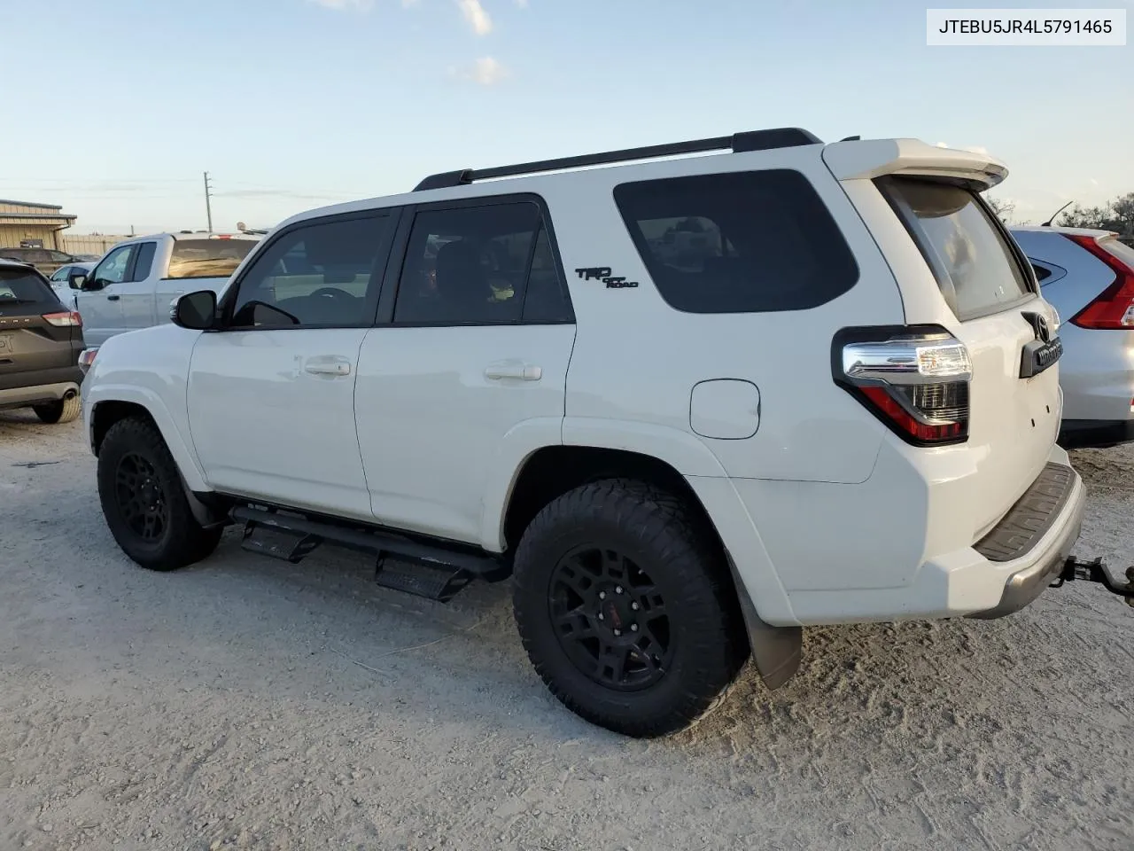 2020 Toyota 4Runner Sr5/Sr5 Premium VIN: JTEBU5JR4L5791465 Lot: 77034924