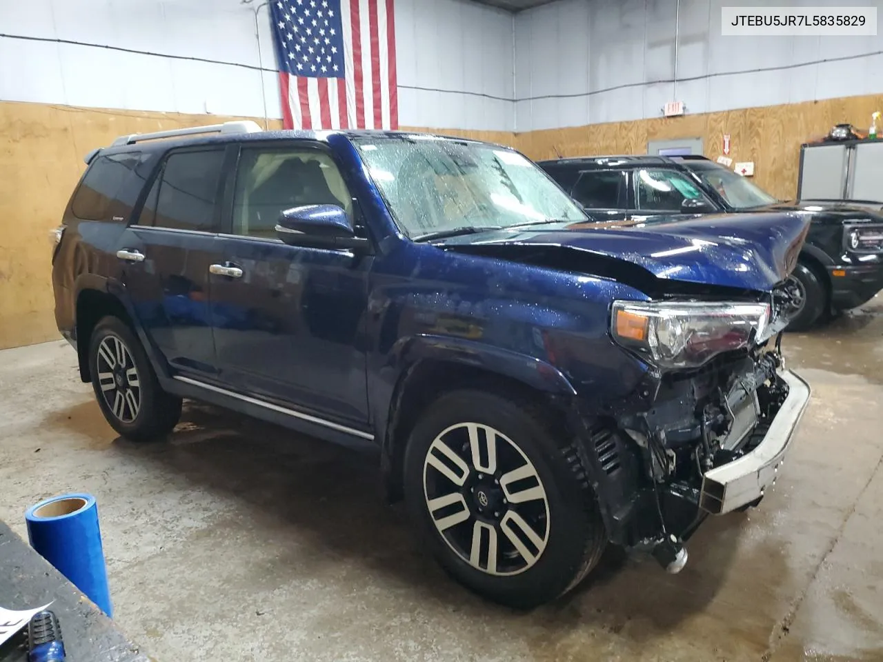 2020 Toyota 4Runner Sr5/Sr5 Premium VIN: JTEBU5JR7L5835829 Lot: 77537284